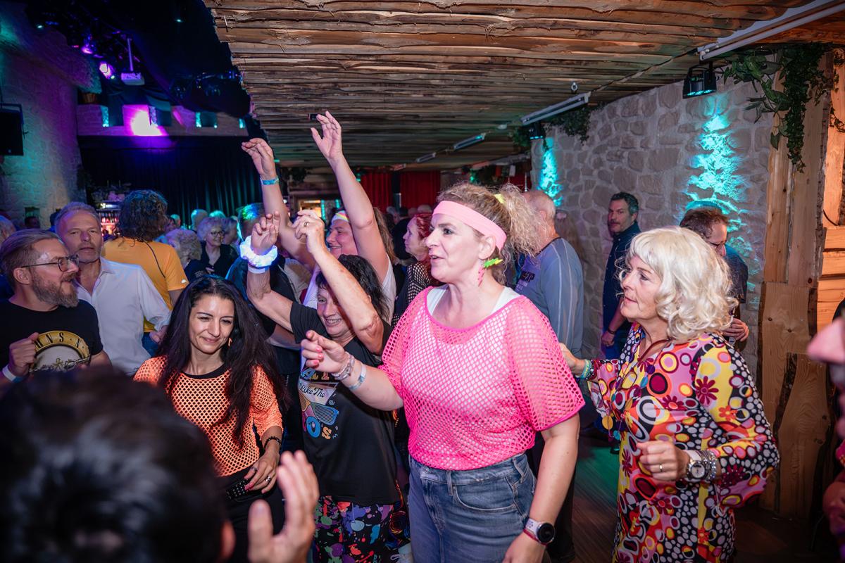 Tanzparty40 - Best of Schlosshof 2025